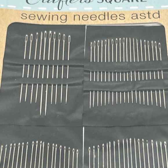 Assorted sewing Needles, Self Threading Needles, 70 pieces & Blue Pin Cushion - Picture 4 of 8